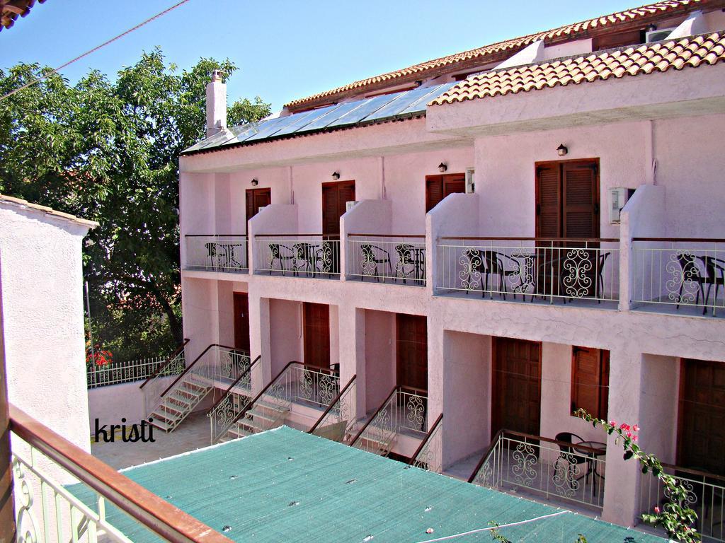 Apartament Kristi Poros  Zewnętrze zdjęcie