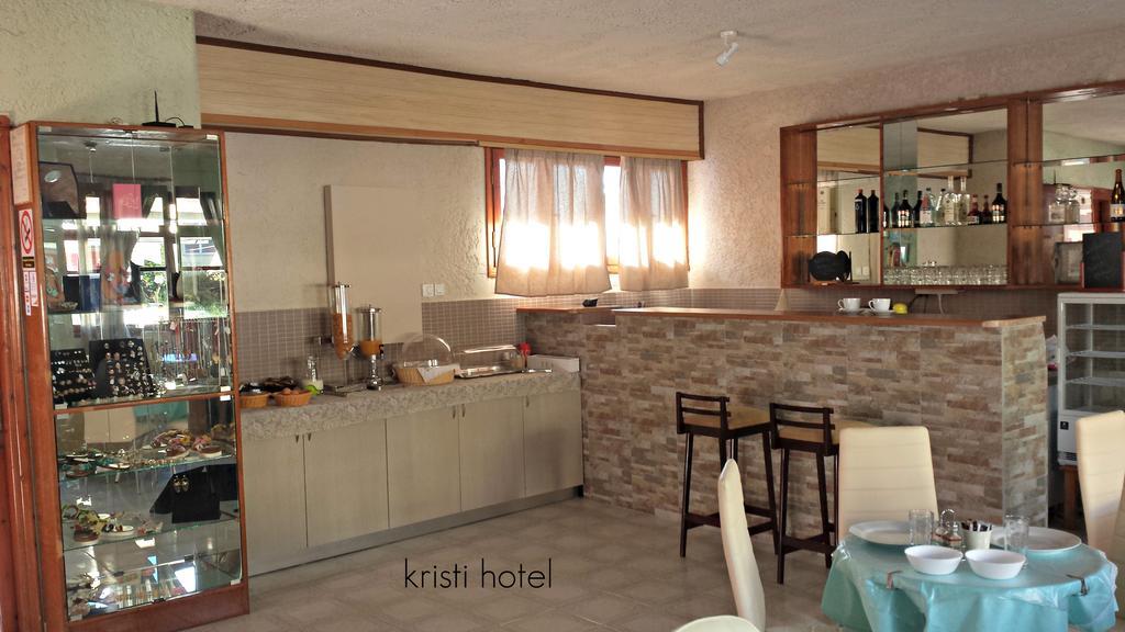 Apartament Kristi Poros  Zewnętrze zdjęcie